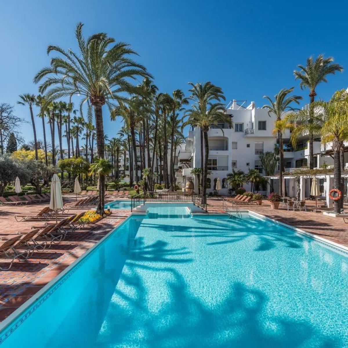 Apartment Ground Floor in Puerto Ban&uacute;s