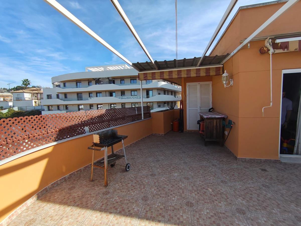 Apartment Penthouse in Estepona