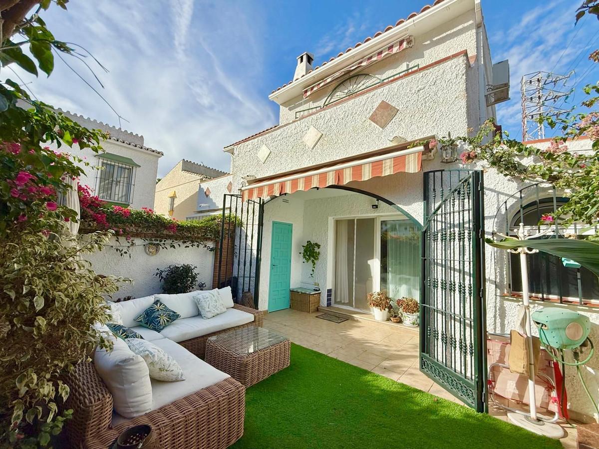 Villa Semi Detached in Calahonda
