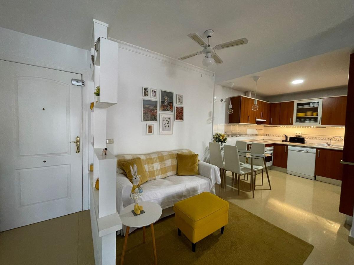 Apartment Middle Floor in San Luis de Sabinillas