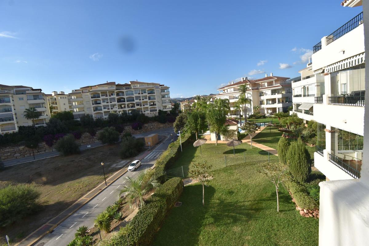 Apartment Middle Floor in La Cala Hills