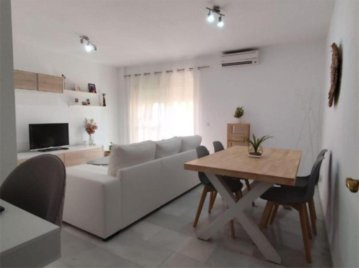 Apartment Middle Floor in Estepona