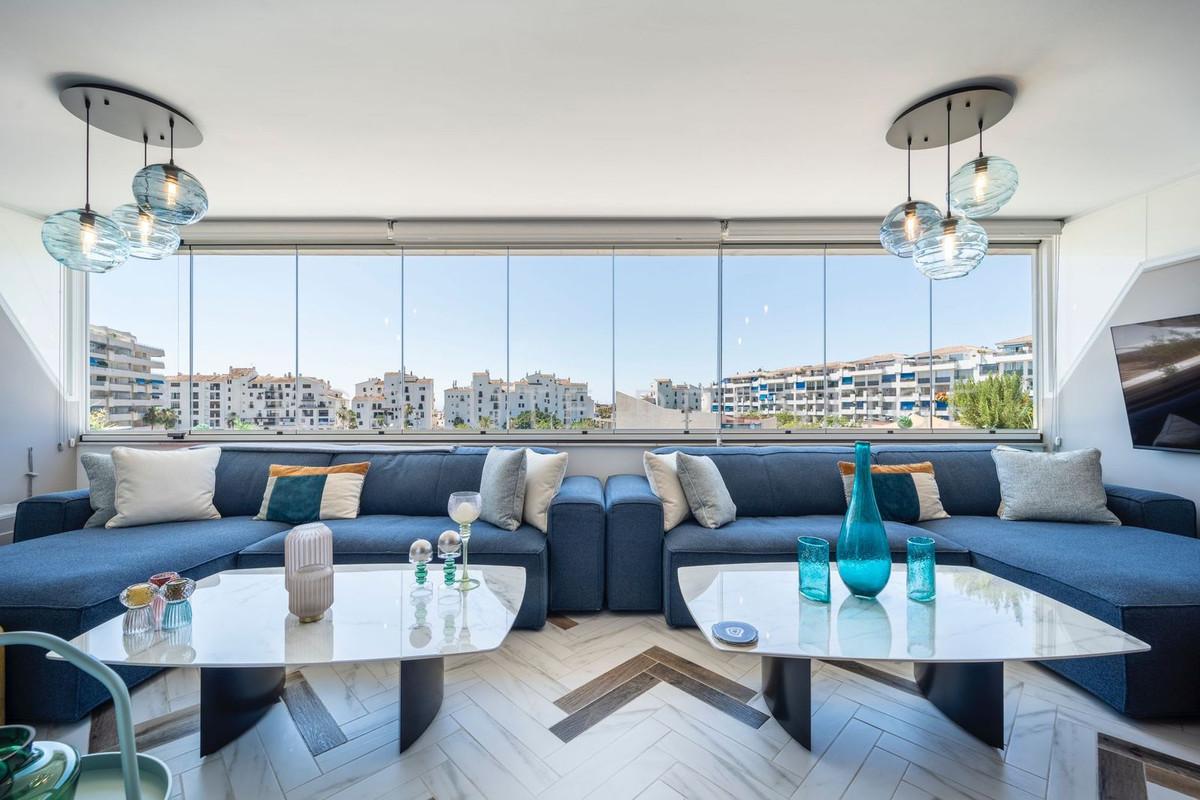 Apartment Middle Floor in Puerto Ban&uacute;s
