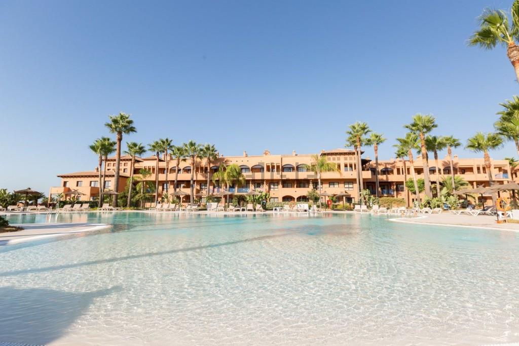 Apartment Middle Floor in Estepona