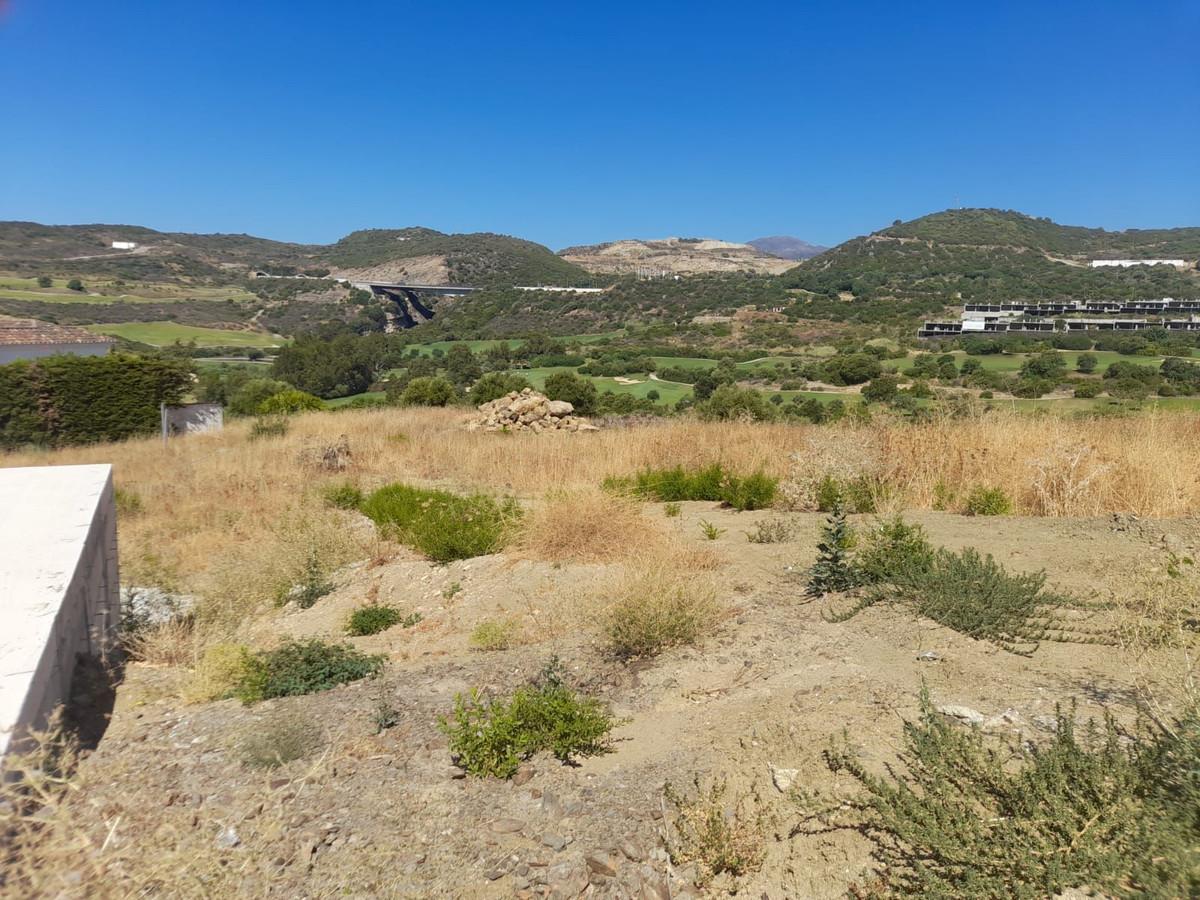 Plot Residential in Estepona