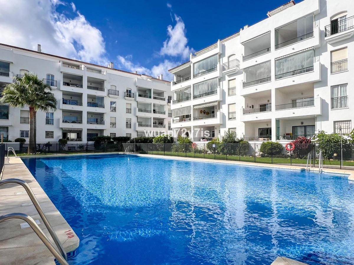 Apartment Middle Floor in Mijas