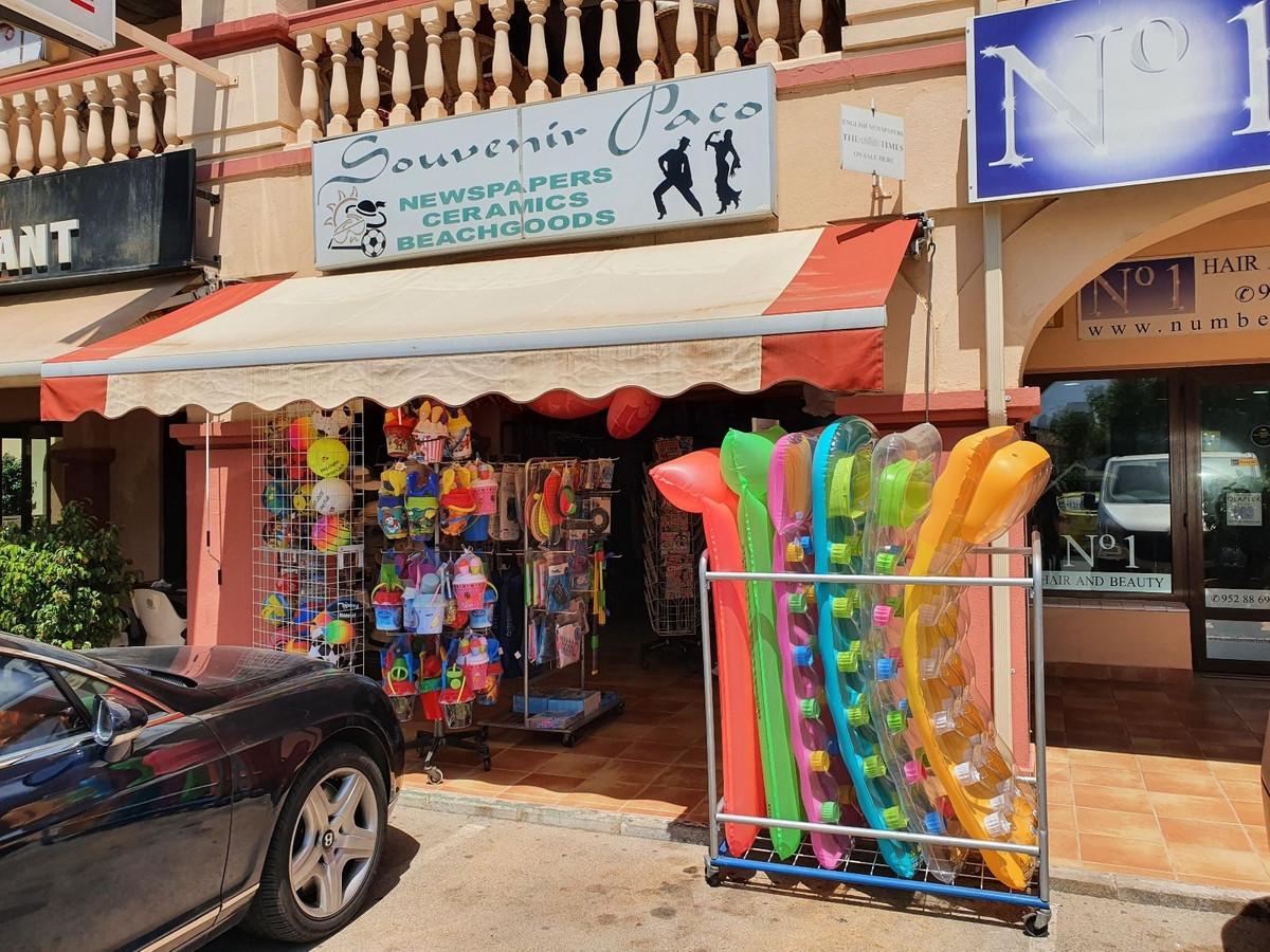 Commercial Shop in Benavista