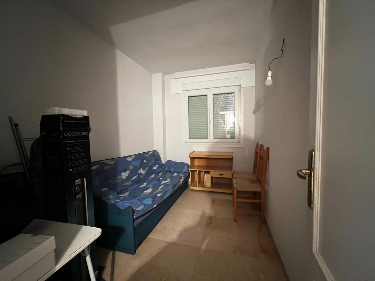 Apartment Middle Floor in Estepona