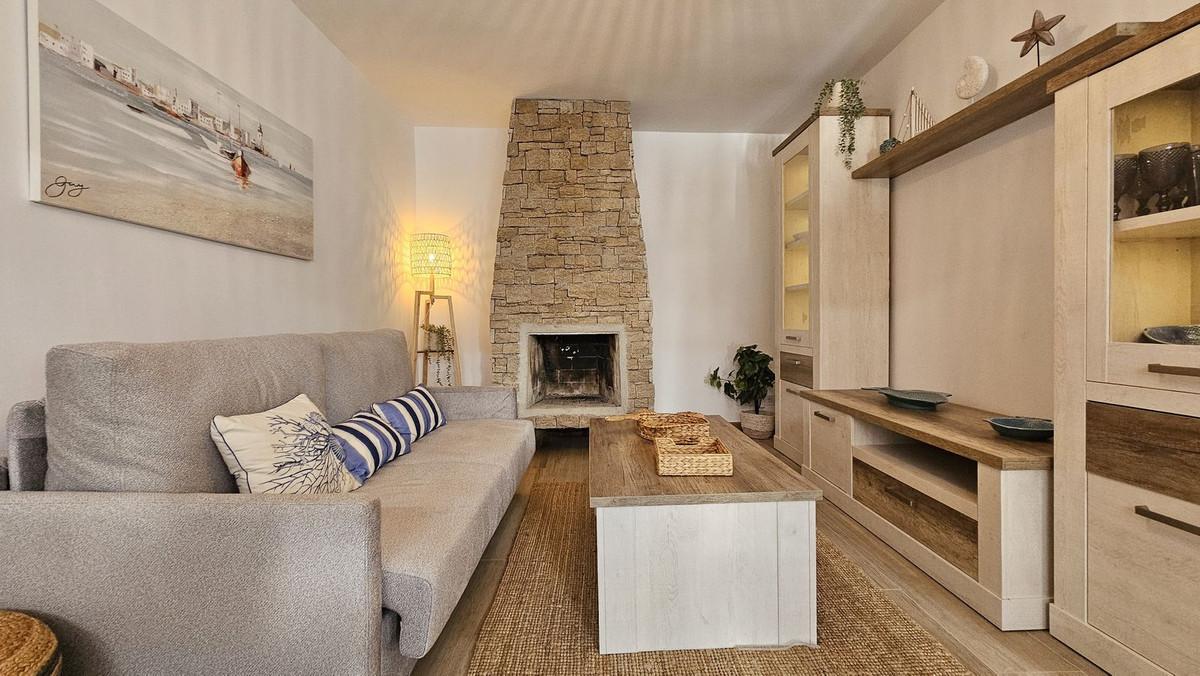 Apartment Middle Floor in Mijas