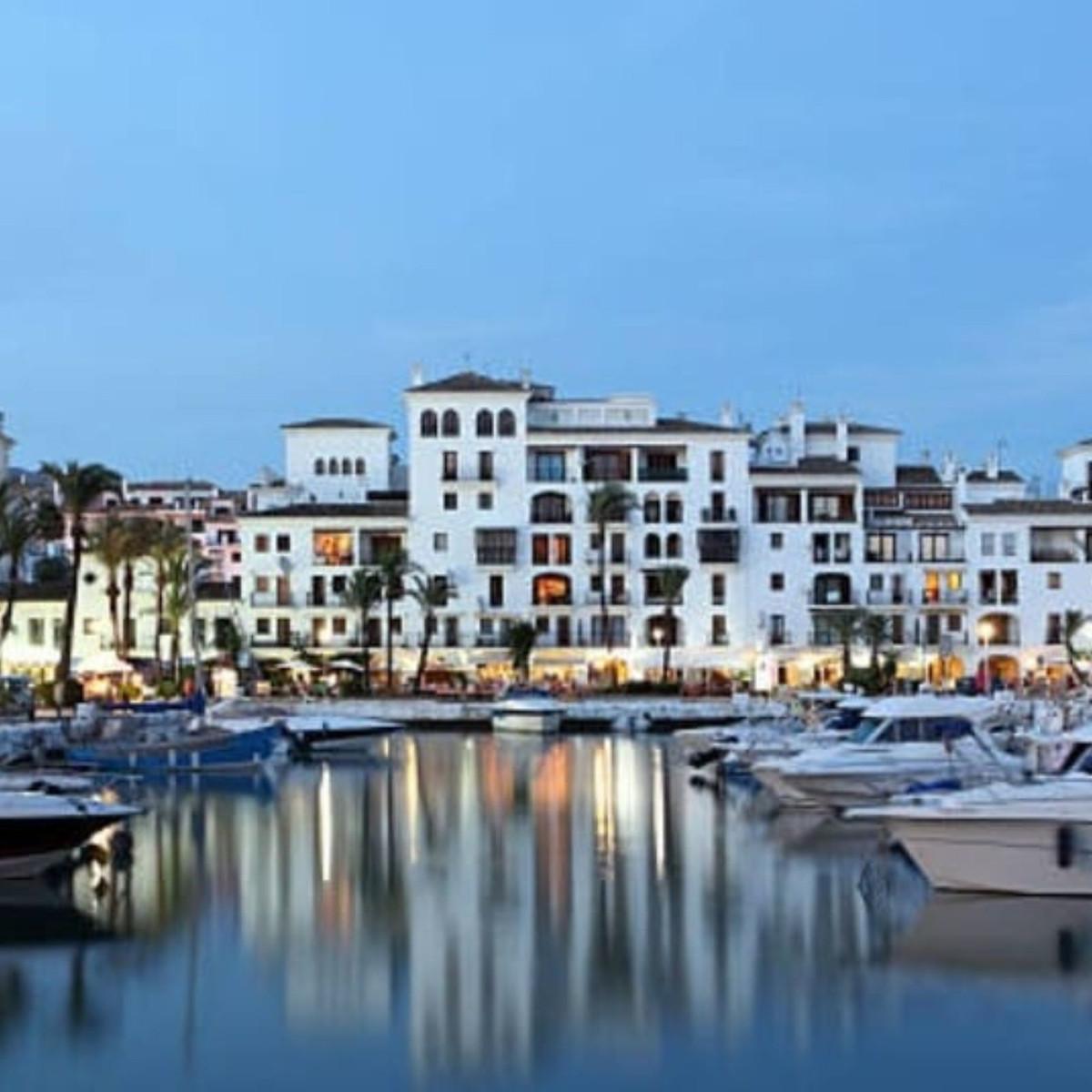 Apartment Penthouse in Manilva