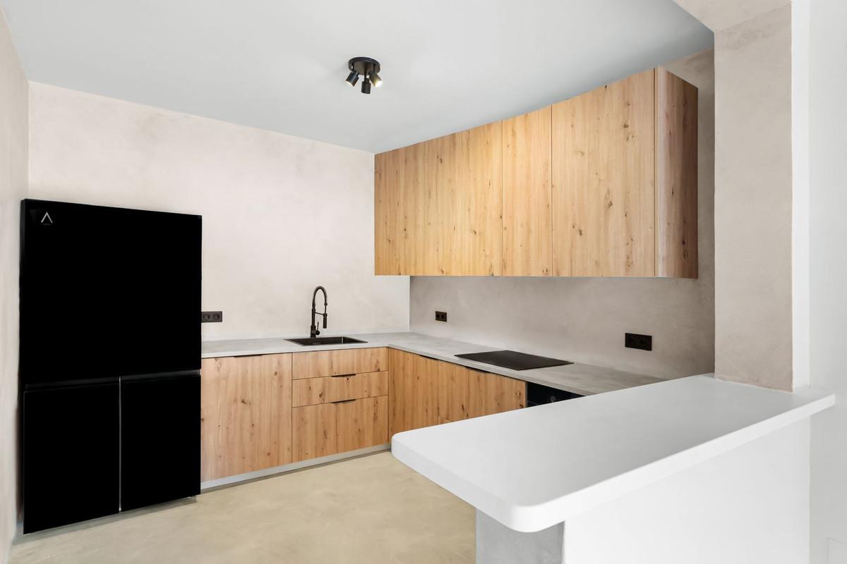 Apartment Middle Floor in Calahonda