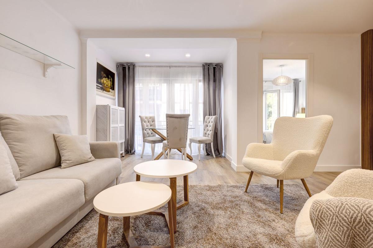 Apartment Middle Floor in Estepona