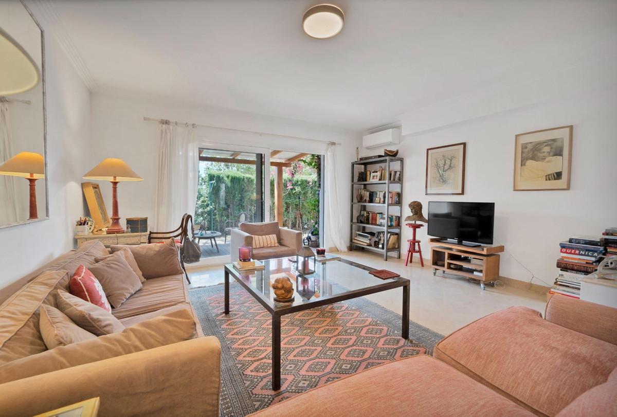 Villa Semi Detached in Nagüeles