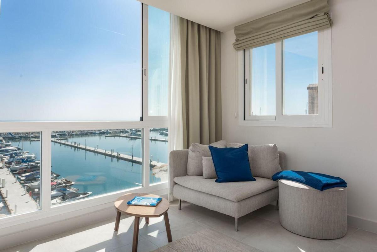 Apartment Penthouse in Puerto Ban&uacute;s