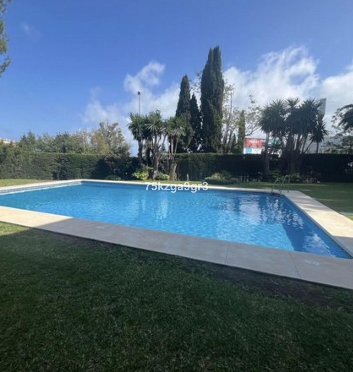 Apartment Ground Floor in Nueva Andaluc&iacute;a