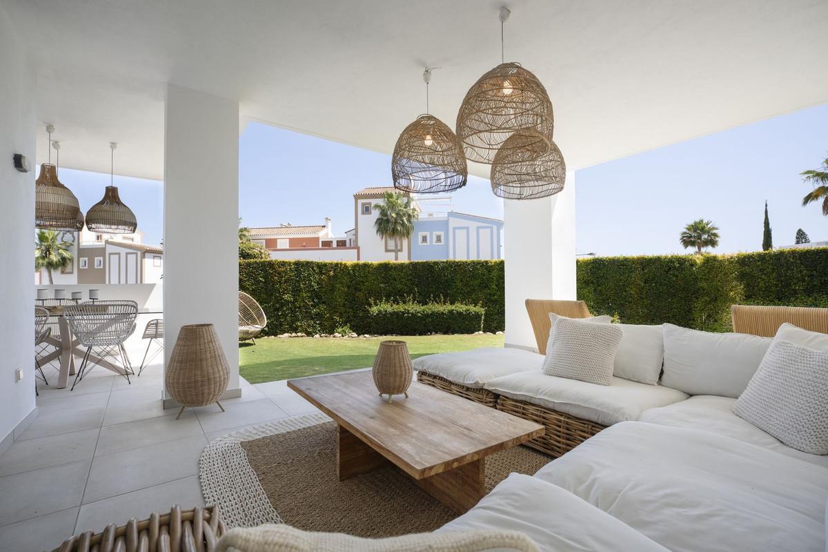 Apartment Ground Floor in El Paraiso