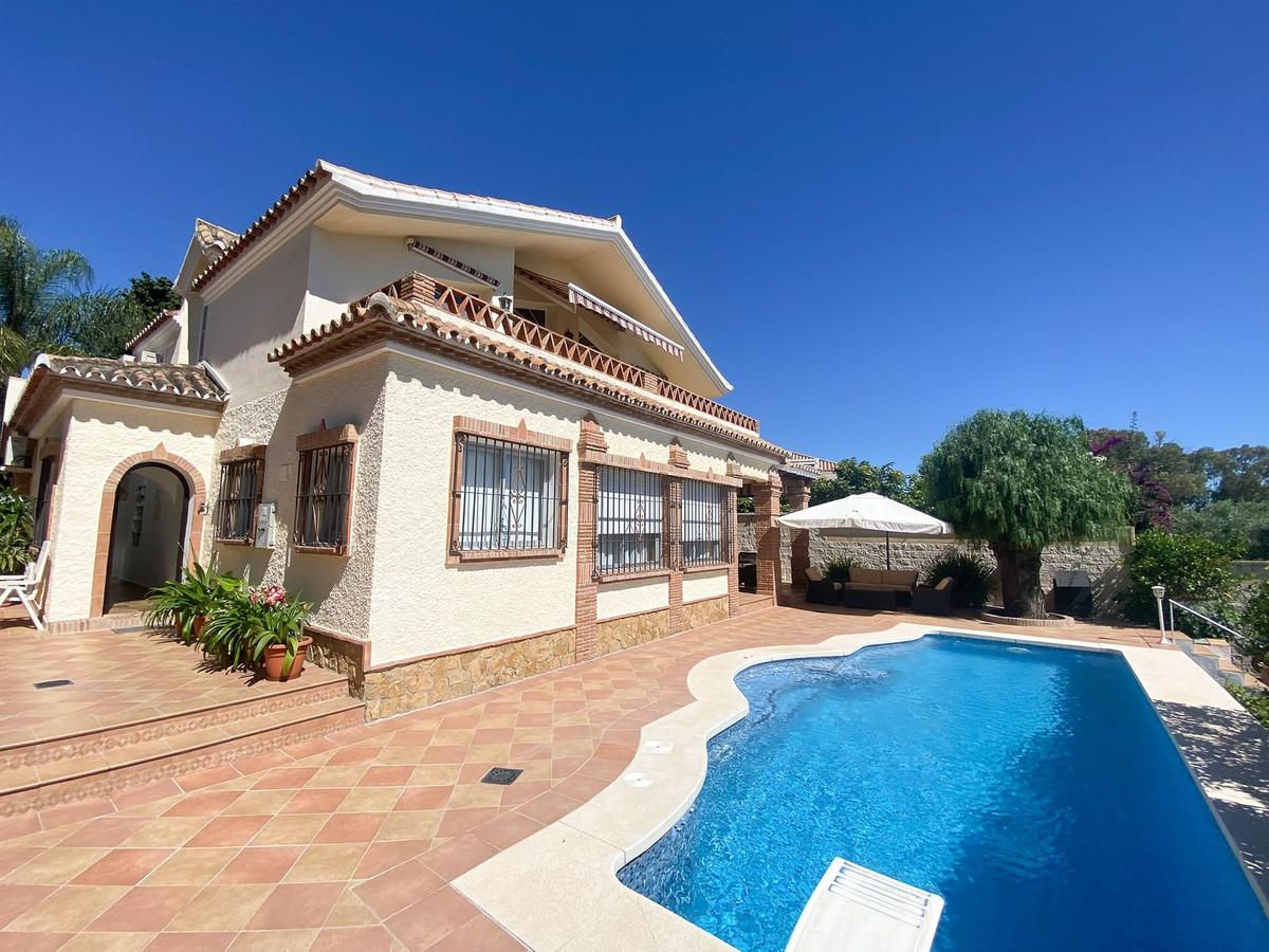 Villa Detached in Guadalmina Alta