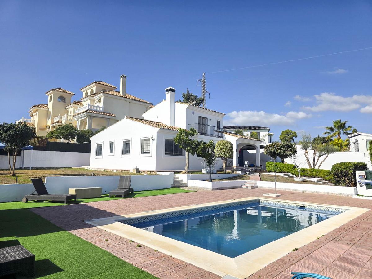 Villa Detached in Estepona