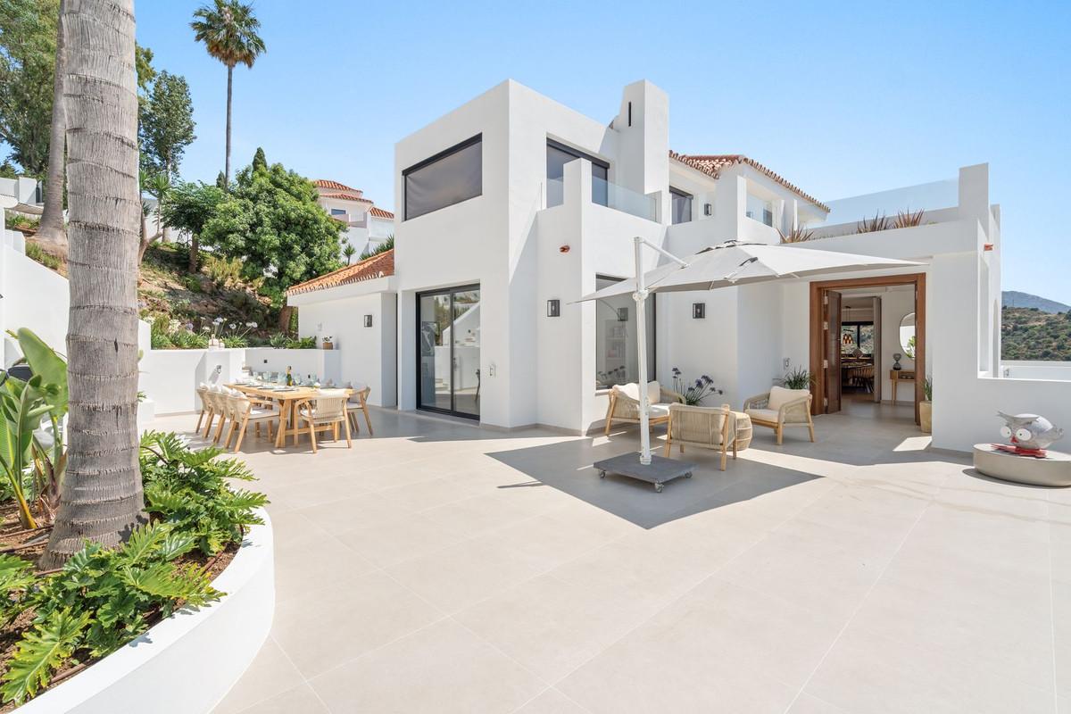 Villa Detached in Nueva Andaluc&iacute;a