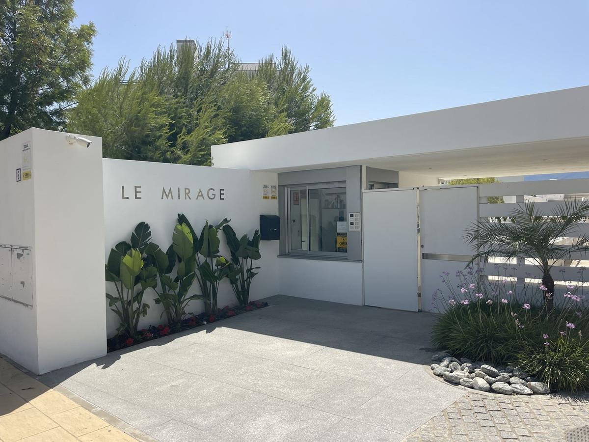 Apartment Penthouse in Estepona