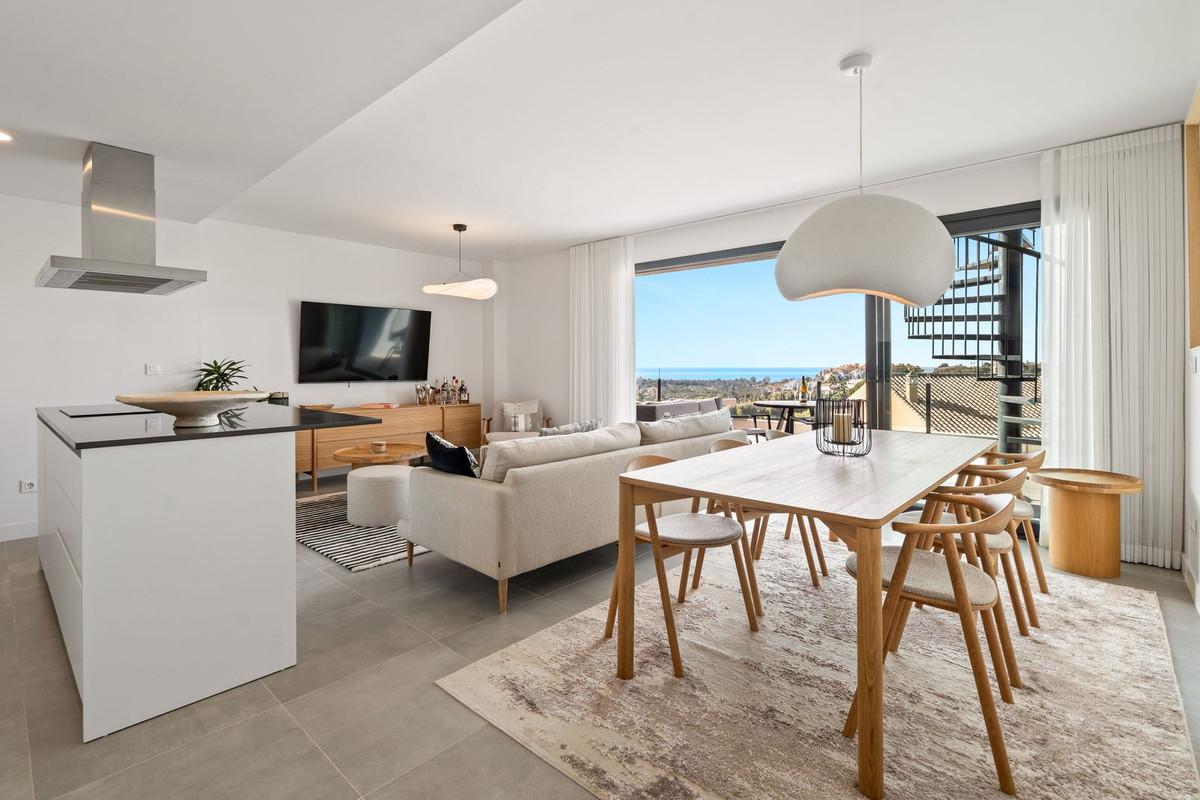 Apartment Penthouse in Estepona