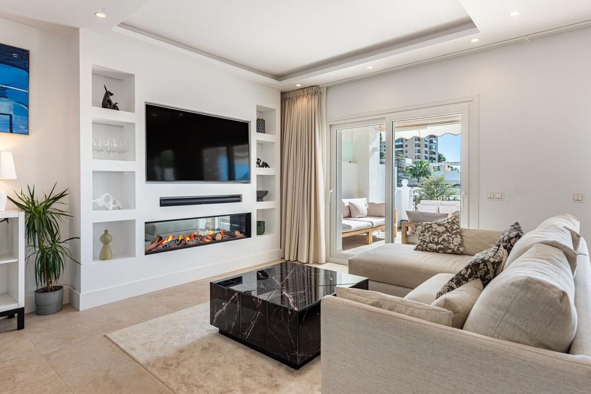 Townhouse Terraced in Nueva Andaluc&iacute;a