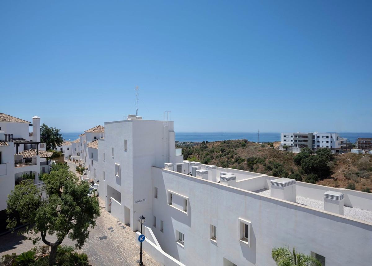 Apartment Penthouse Duplex in Altos de los Monteros
