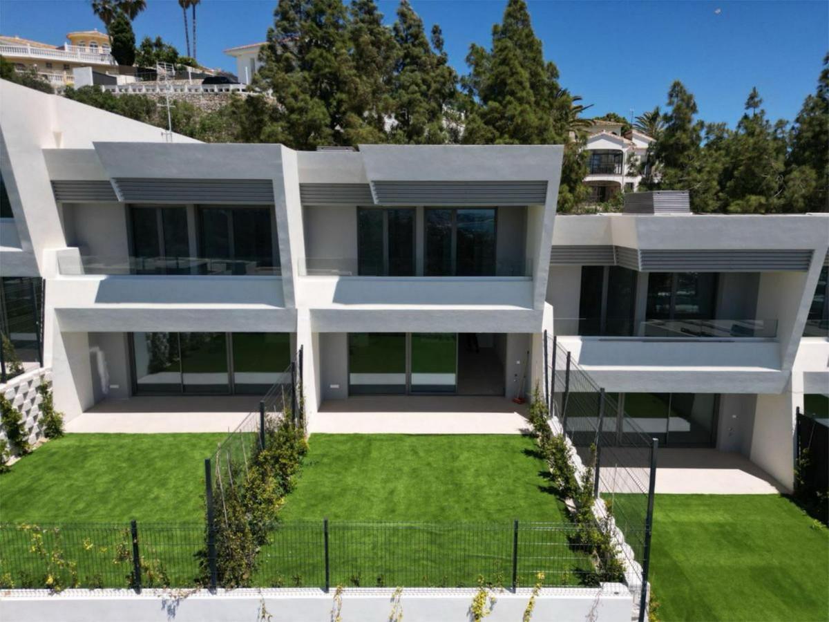 Townhouse Terraced in El Chaparral