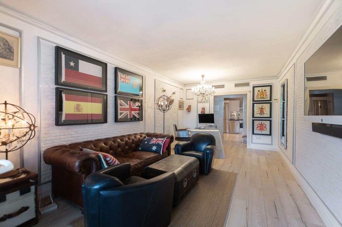 Apartment Ground Floor in Puerto Ban&uacute;s