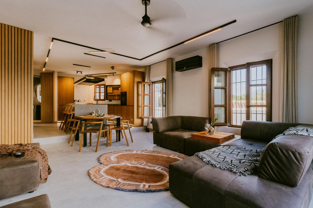 Townhouse Terraced in The Golden Mile