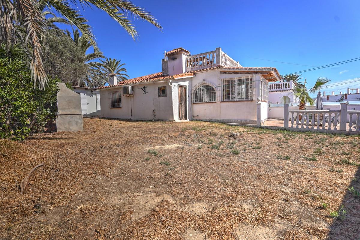 Villa Detached in El Faro