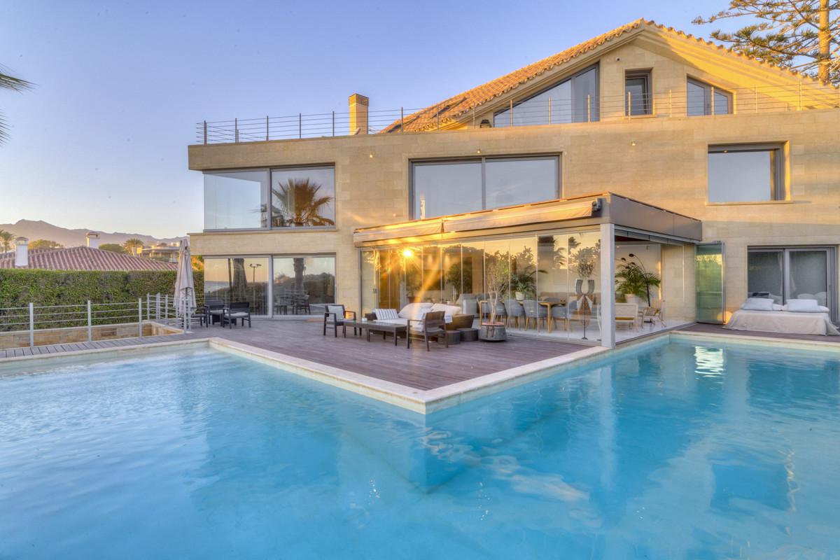Villa Detached in Marbella