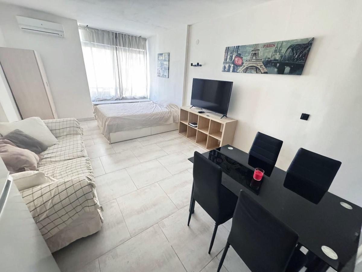 Studio Middle Floor in Torremolinos
