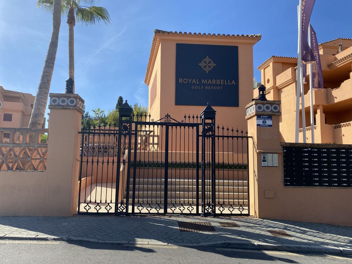 Apartment Middle Floor in El Paraiso