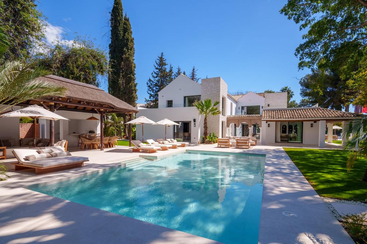 Villa Detached in Nueva Andaluc&iacute;a