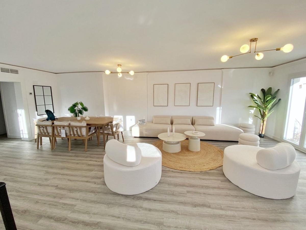 Apartment Duplex in Benahavís