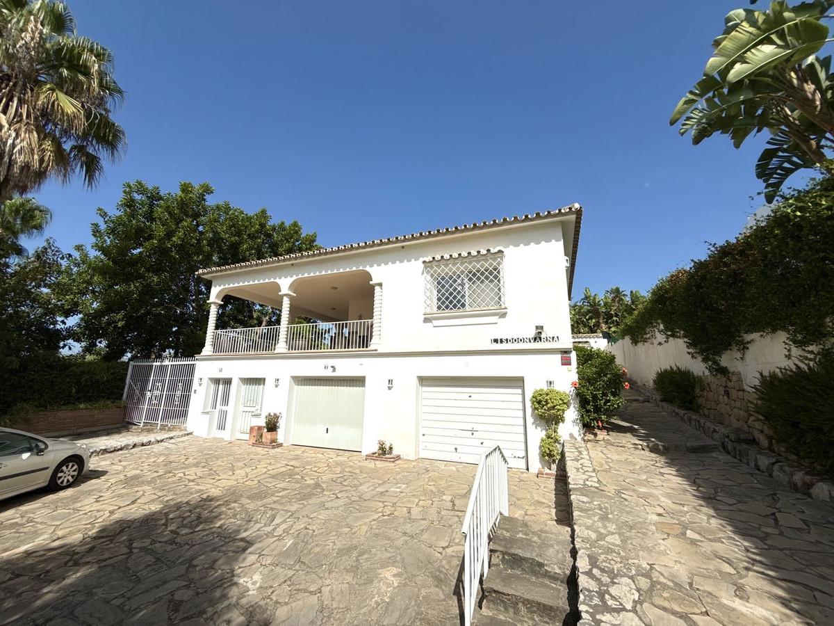 Villa Semi Detached in San Pedro de Alc&aacute;ntara