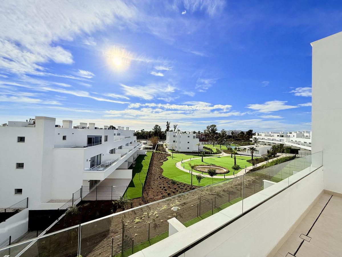 Apartment Penthouse in Estepona