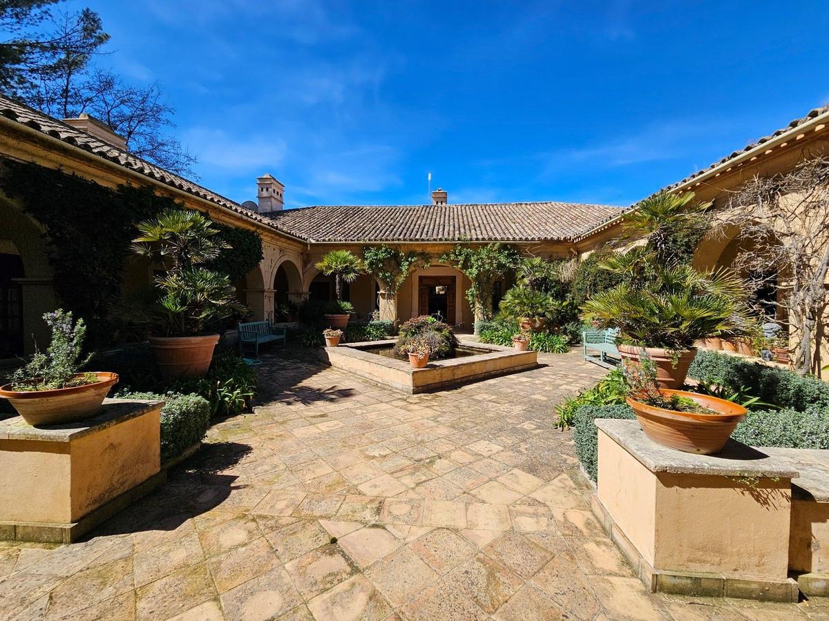 Villa Detached in Ronda