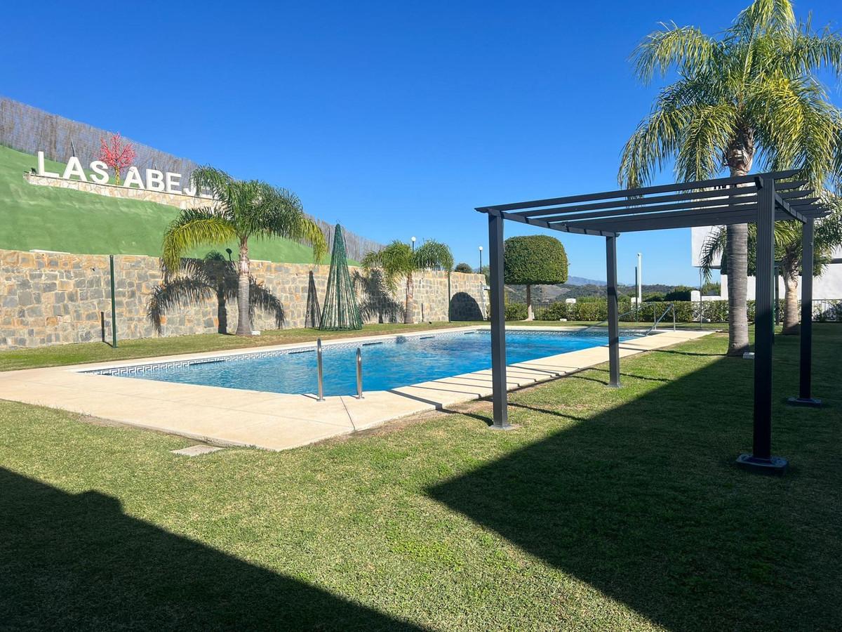 Apartment Penthouse in Estepona