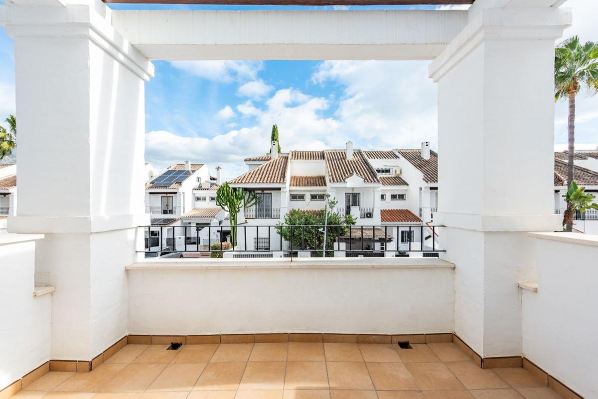 Townhouse Terraced in Nueva Andaluc&iacute;a