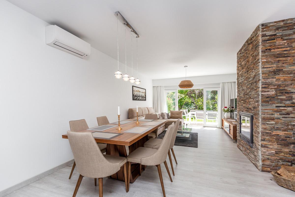 Townhouse Terraced in Nueva Andaluc&iacute;a
