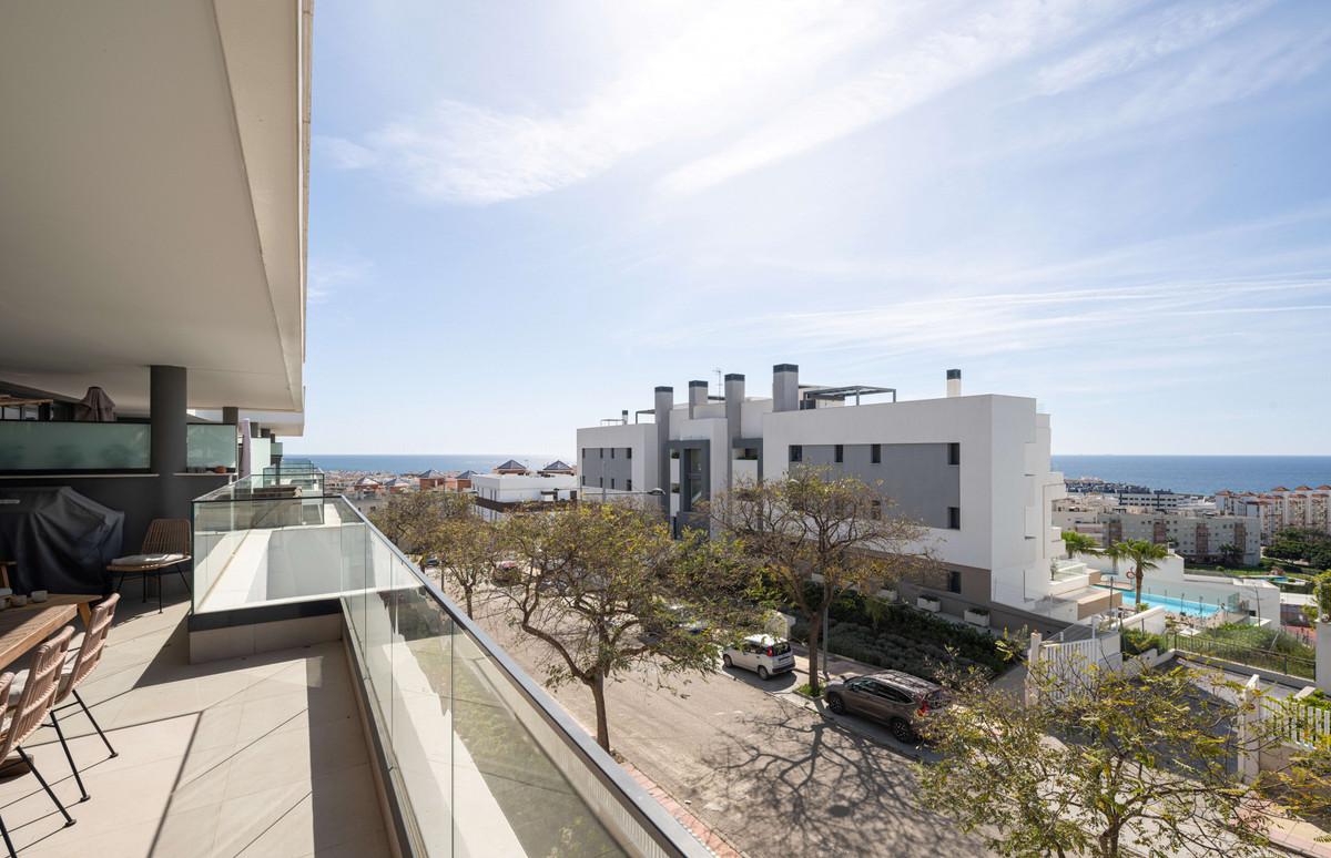 Apartment Middle Floor in Estepona