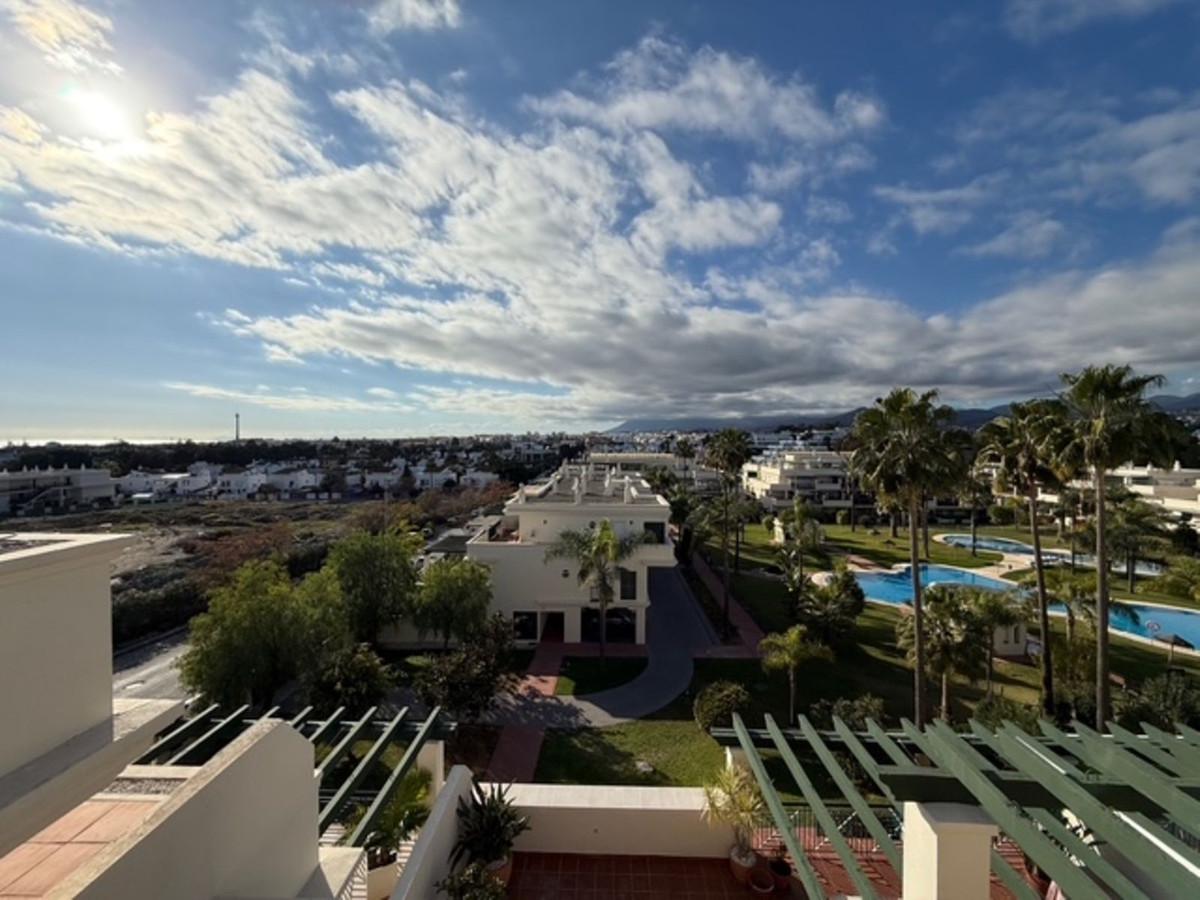 Apartment Penthouse in Nueva Andaluc&iacute;a