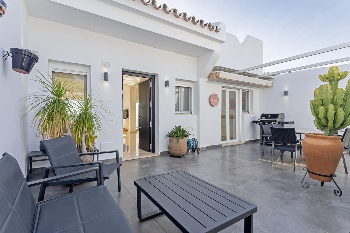 Townhouse Semi Detached in Nueva Andaluc&iacute;a