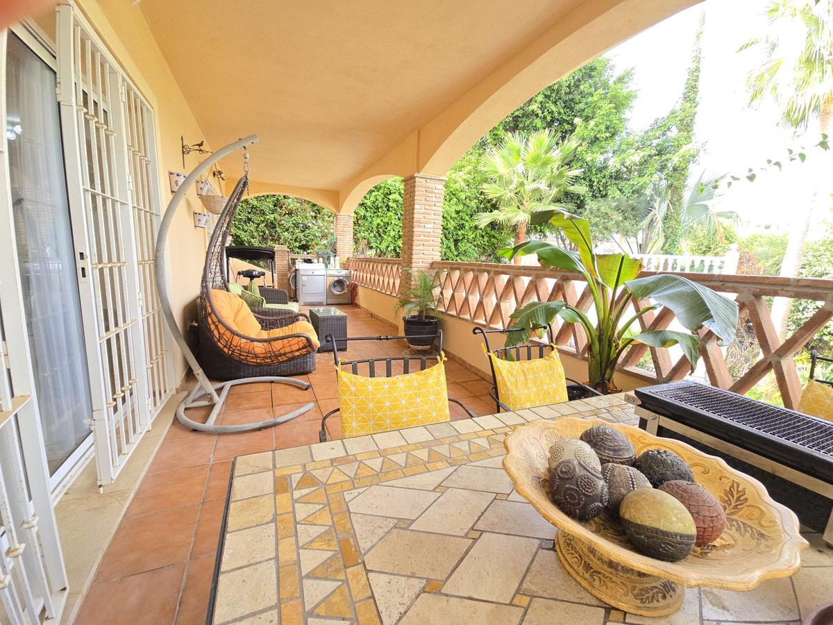 Villa Detached in Riviera del Sol