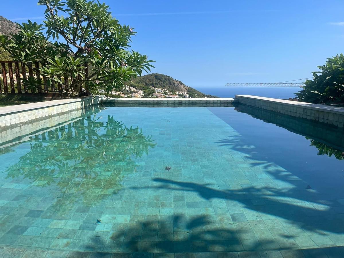 Villa Detached in Higueron