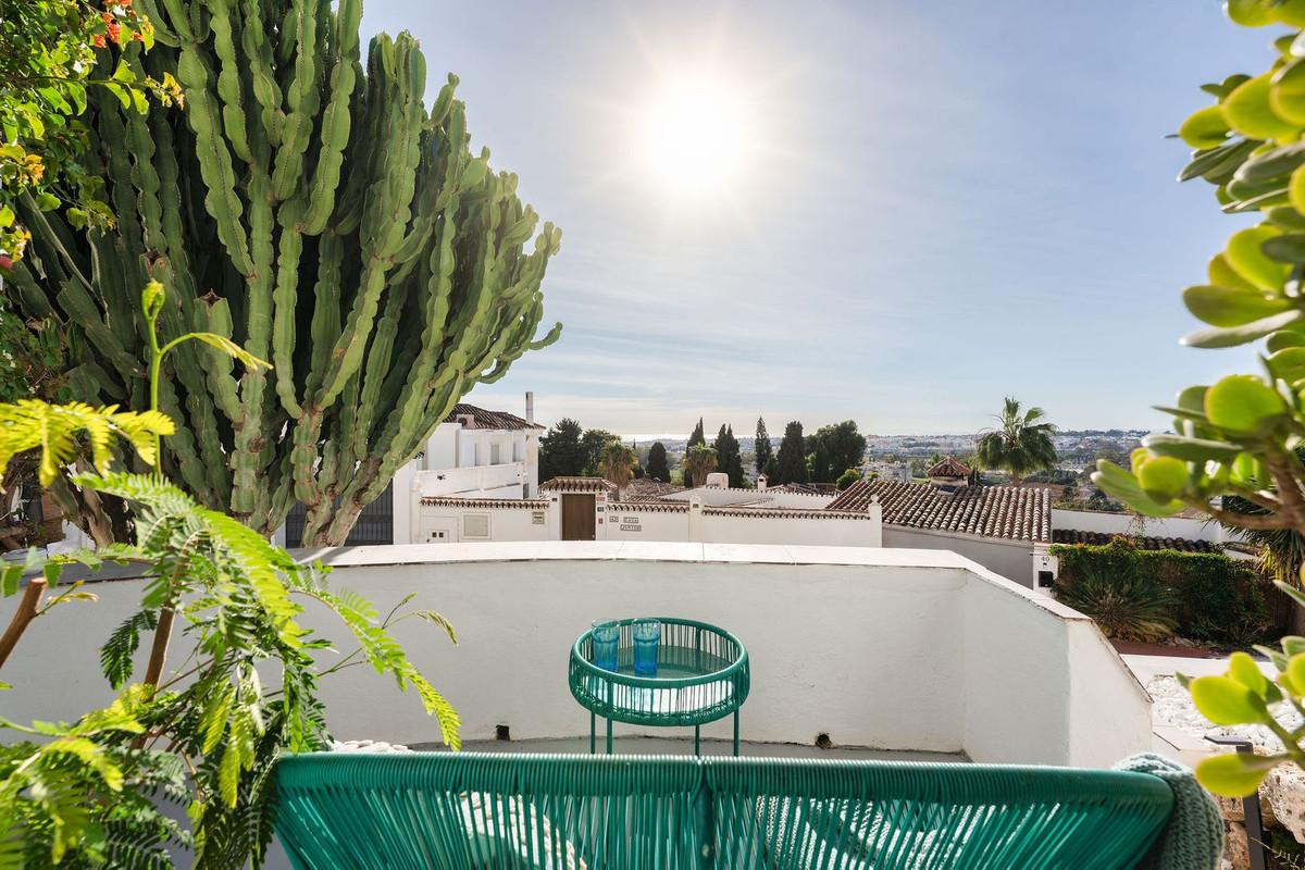 Villa Semi Detached in La Campana