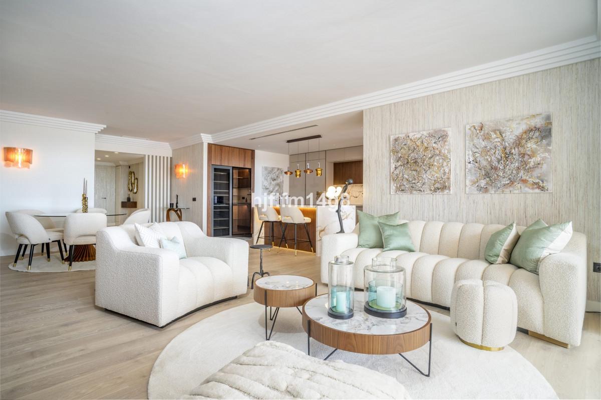 Apartment Middle Floor in Nueva Andalucía