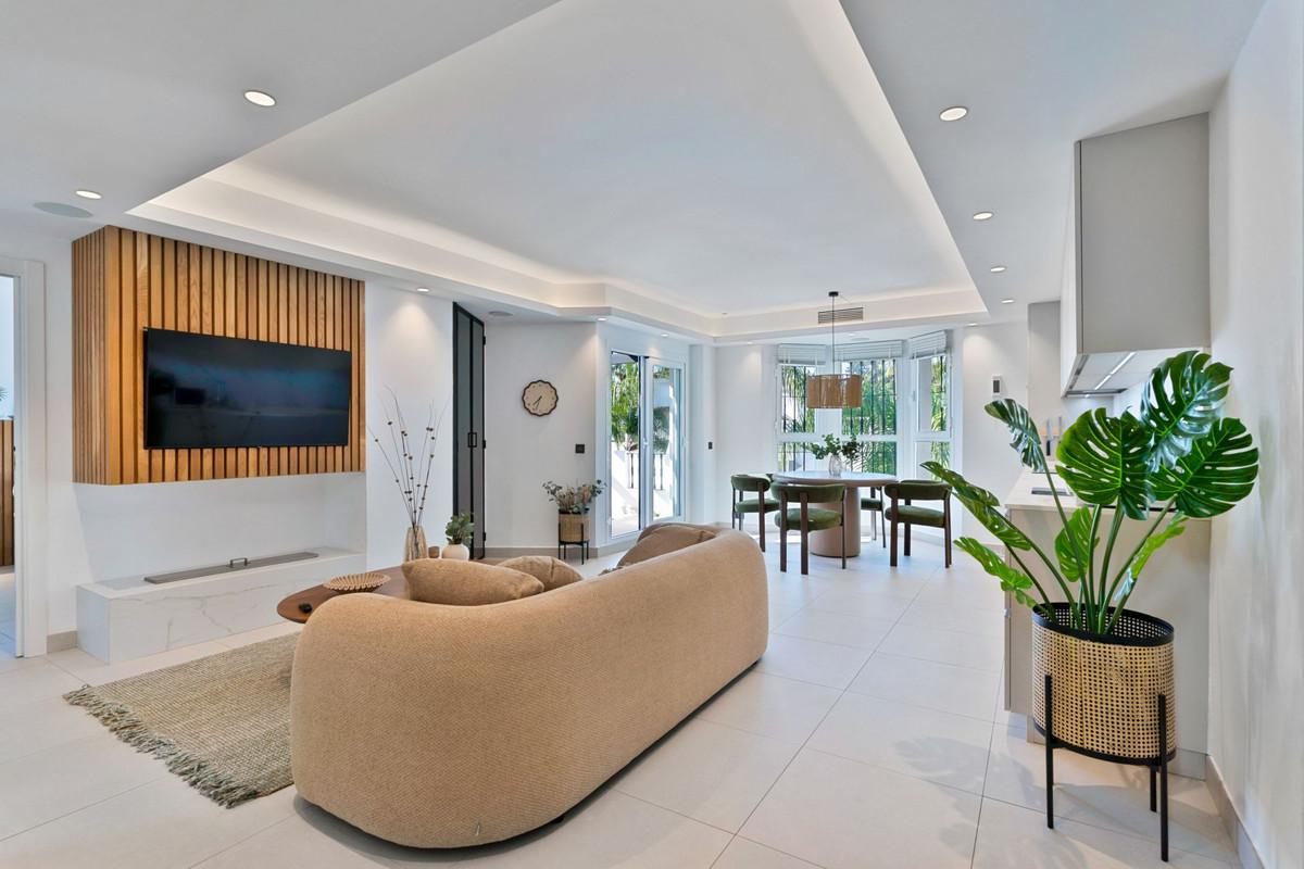 Apartment Penthouse Duplex in Nueva Andalucía